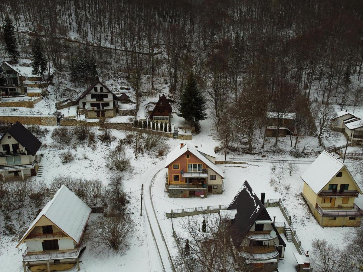 ǀ Villa Mavrovo ǀ Spacious ǀ Lake View ǀ Bagian luar foto